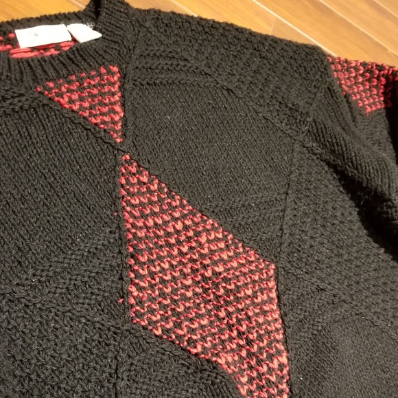 Vintage Claiborne Knitted by Hand Sweater - Picture 4 of 4